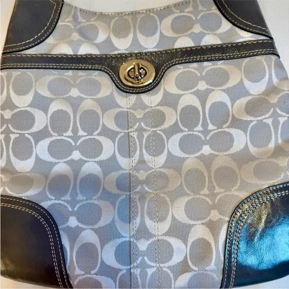 Coach Vintage Gray Hampton Hobo Grey Signature Crossbody HandBag - Picture 3 of 10